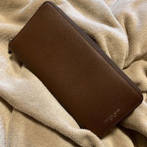 Michael kors brown zip around wallet
